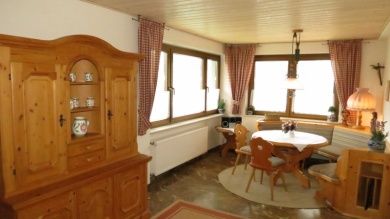 BARRIEREFREIE FERIENWOHNUNG LAVENDEL MIT PFLEGEBETT, MOSELBLICK, für Gäste mit eingeschränkter Beweglichkeit -  Rollstuhlfahrer -   kostenloses WLAN - Ferienweingut