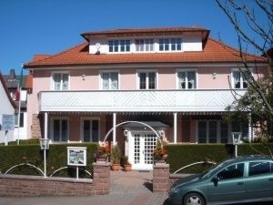 Hotel Irene und Appartementanlage Ina - im Gesundheitsviertel von Bad König