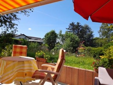 Ferienwohnung Sonnenblume mit Sauna, Garten, Liegewiese. Last Minute!