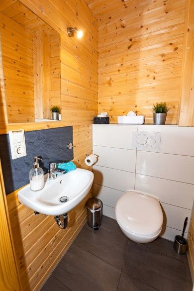 5 Sterne Ferienhaus Susi am idyllischen Waldsee Rieden