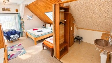 Villa Gast Salmagundi – Gruppenferienwohnung am Mittelrhein für 14 Erwachsene + 2 Kinder