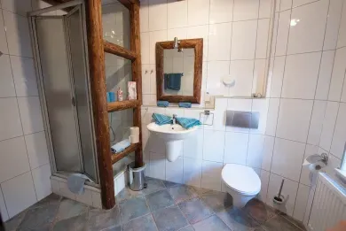 Ferienwohnungen und Gästezimmer Ehrhardt