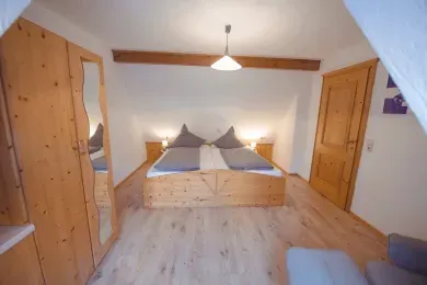 Ferienwohnungen und Gästezimmer Ehrhardt