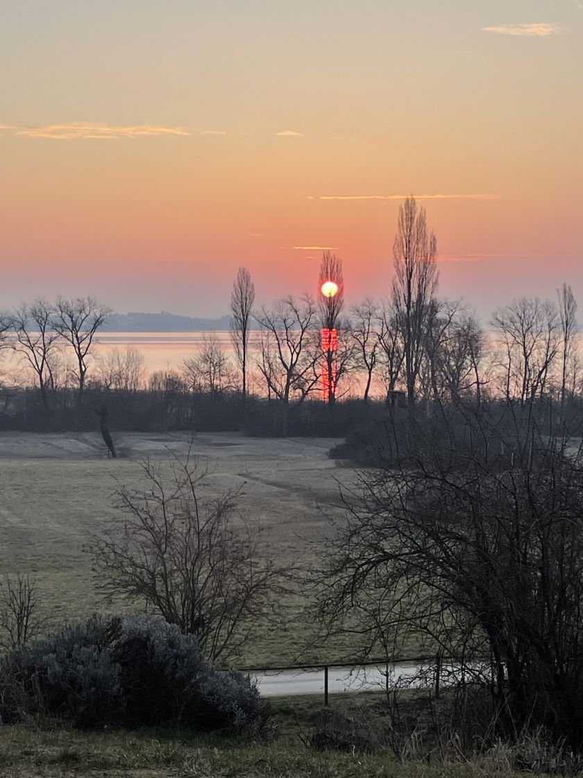 Sonnenaufgang am Haus