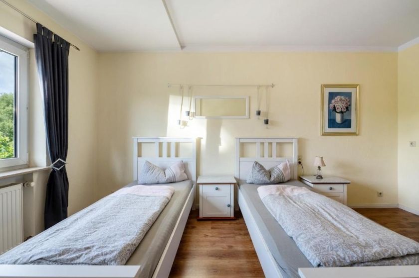 Pension, Ferienwohnungen und Restaurant Golsong