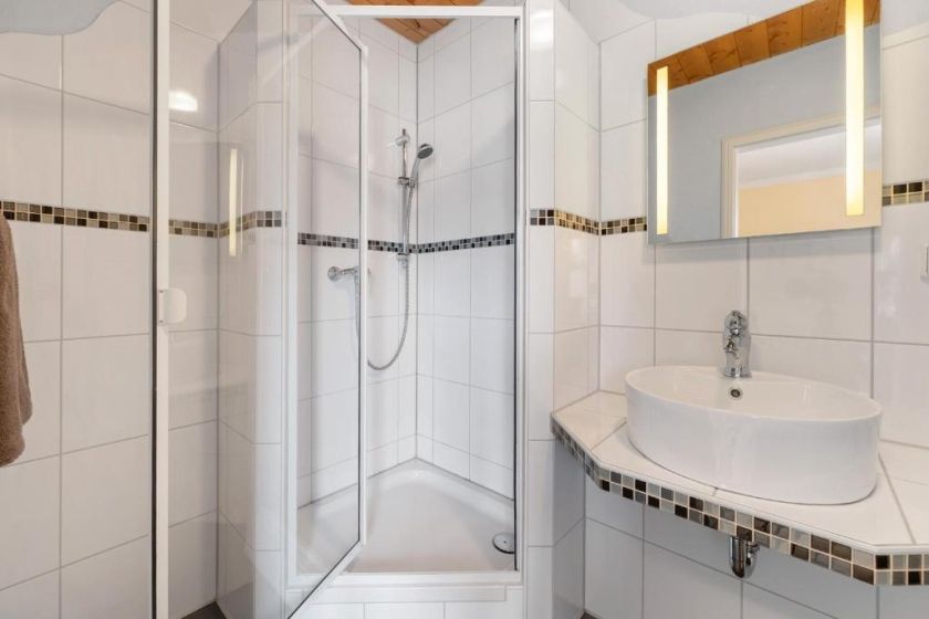 Pension, Ferienwohnungen und Restaurant Golsong