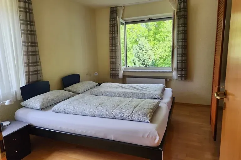 Schlafzimmer 1 (Doppelbett)