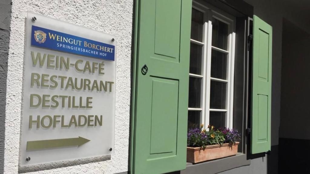 Mosel Ferienwohnung im Weingut Borchert – Springiersbacher Hof