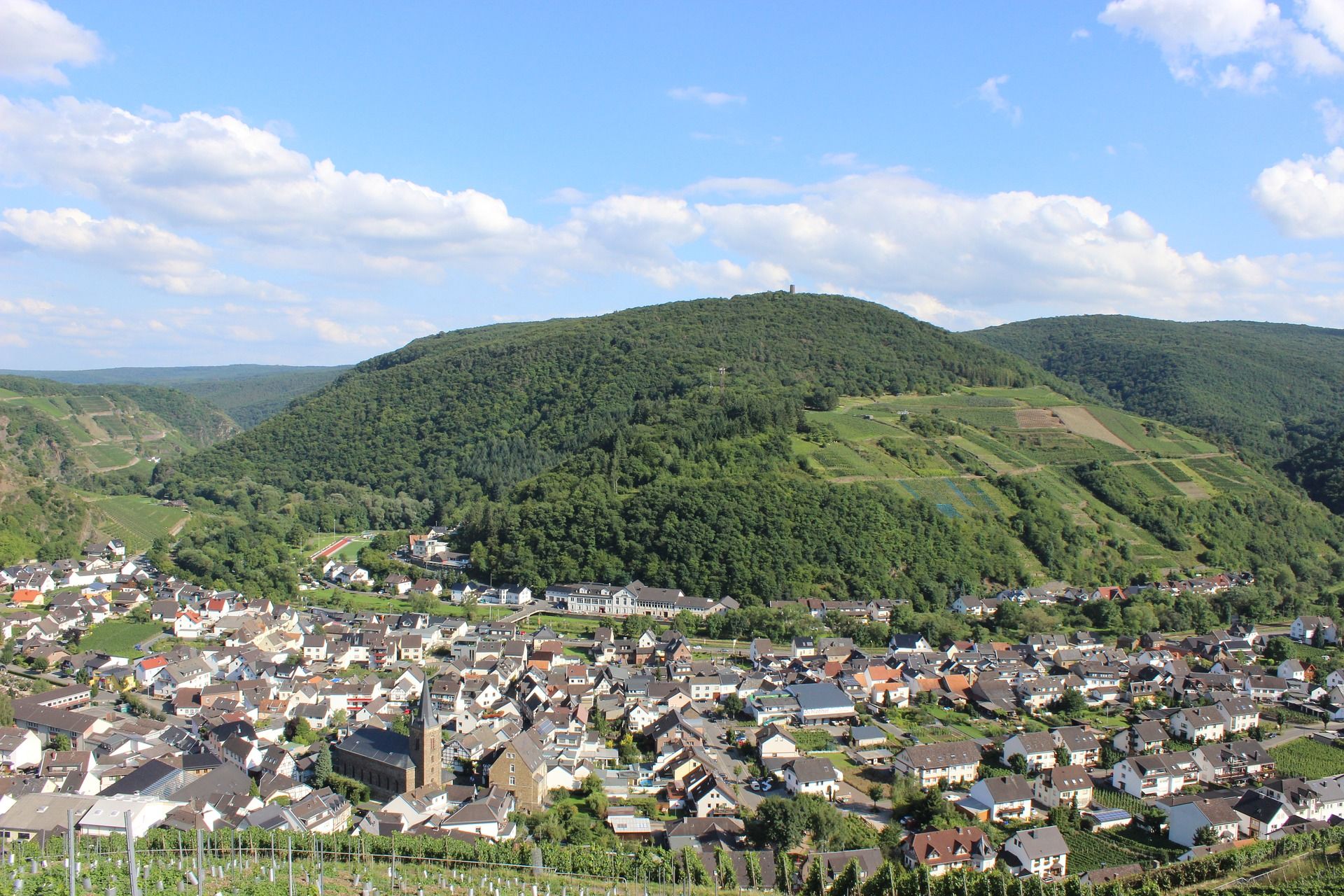 dernau-2730074_1920.jpg