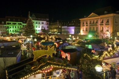 Kunsthandwerklicher Thomas Nast Nikolausmarkt