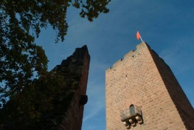 Mittelalterlicher Weihnachtsmarkt auf der Burg Landeck